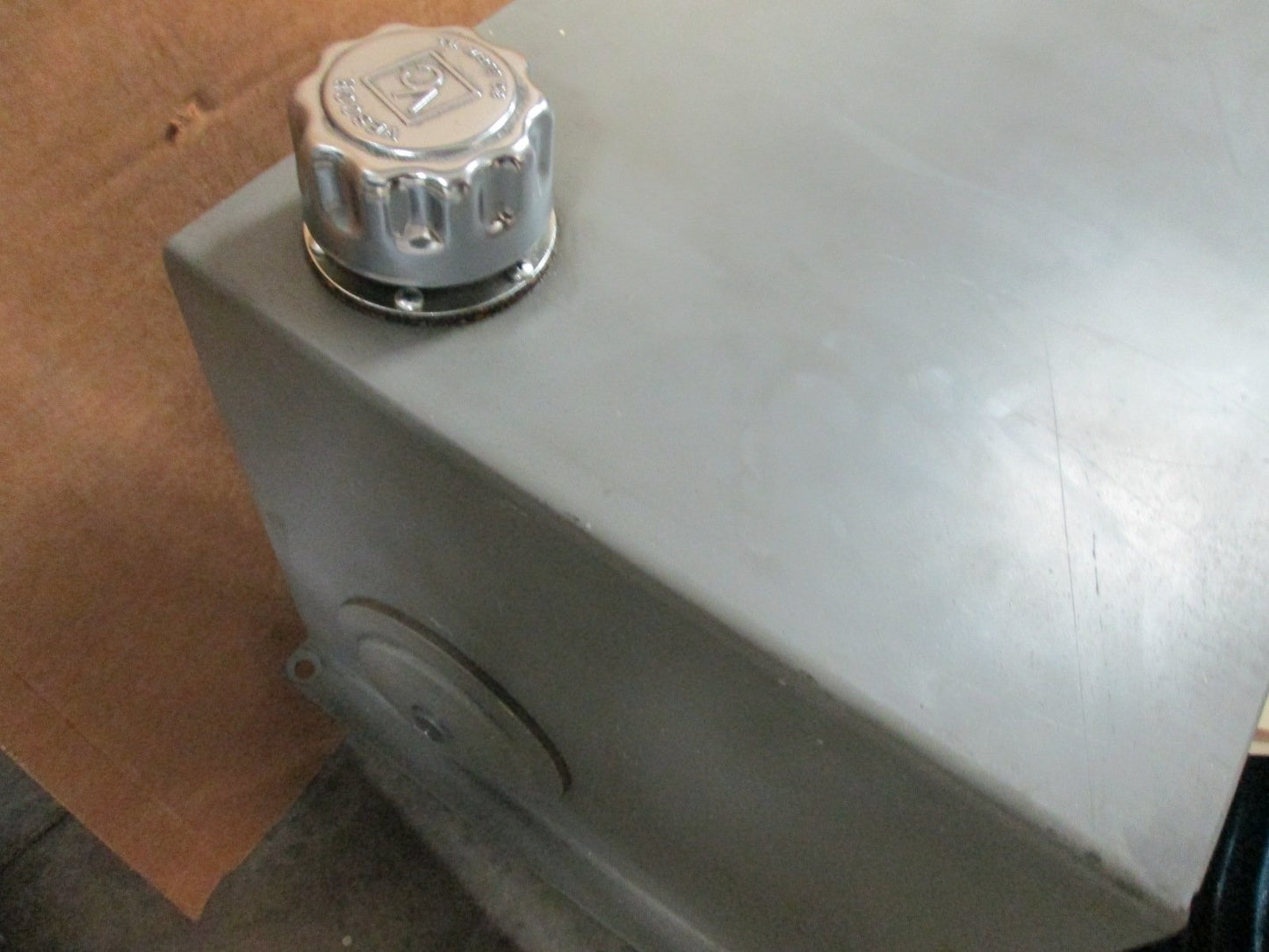 Used Elektrim ESg AC Motor, Voltage: 230/460VAC at 60Hz, With Reservoir and Pump