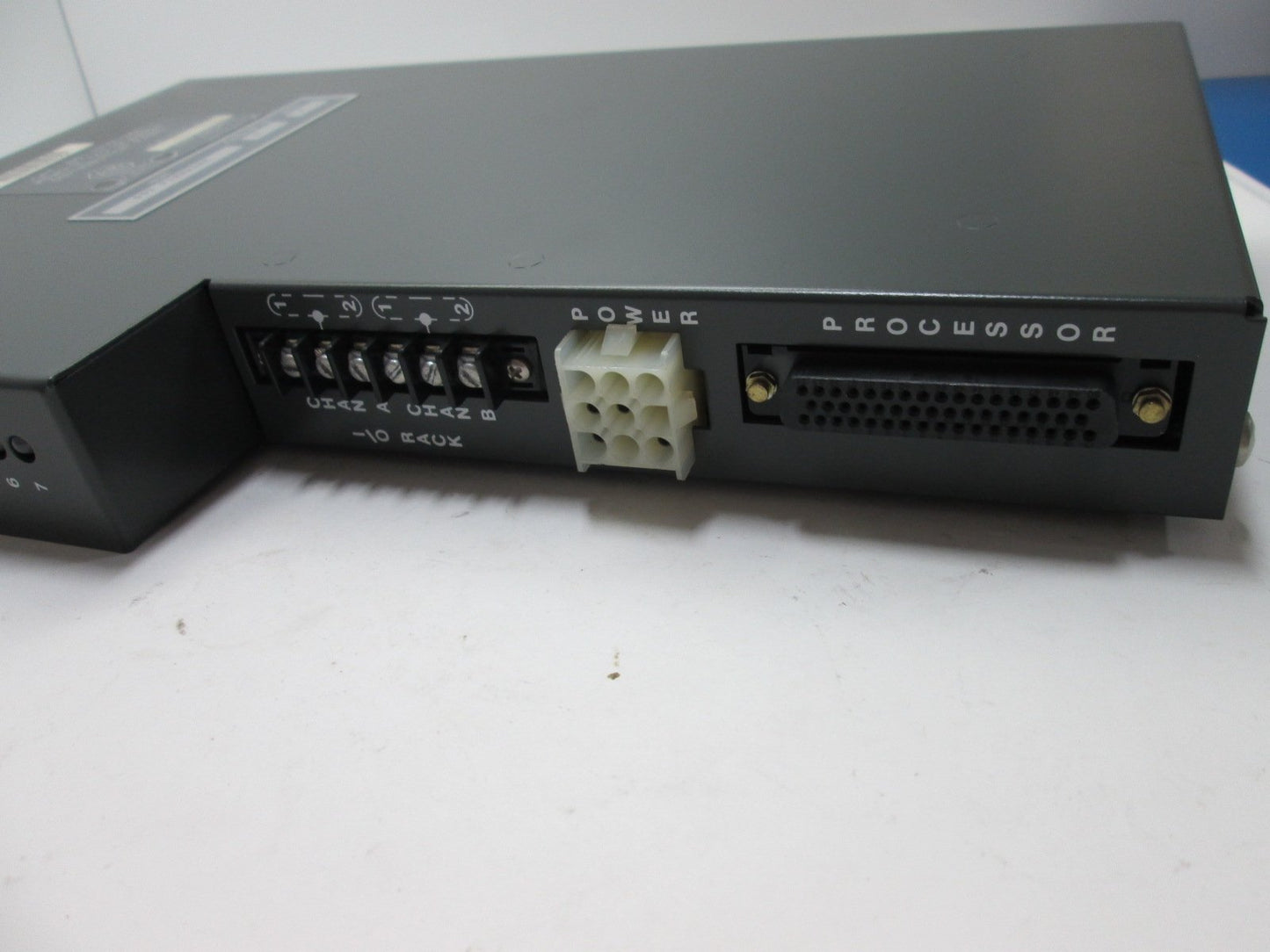 Used Allen Bradley 1772-SD2 Remote I/O Scanner Distribution Panel, Current: 2A Max