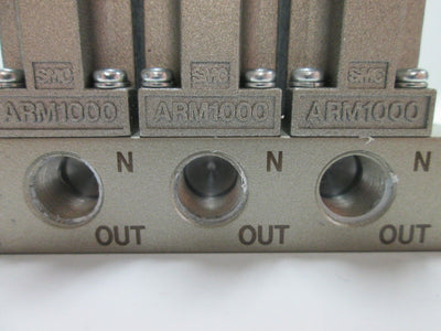 Used Bank of 3 SMC ARM1000 Manifold Regulators, Max Pressure: 0.8MPa (116psi)