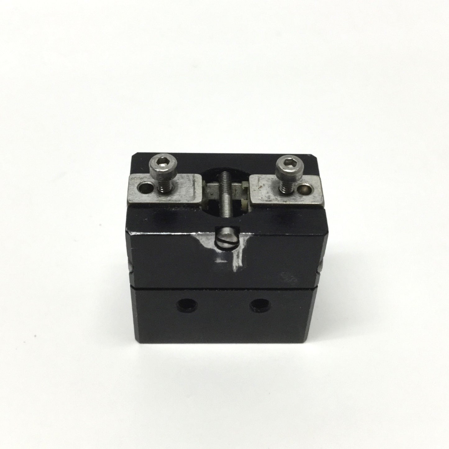 Used Destaco RPM-3M Robohand Mini Parallel Gripper, 1/4" Stroke, 8 lbs Force @ 100psi