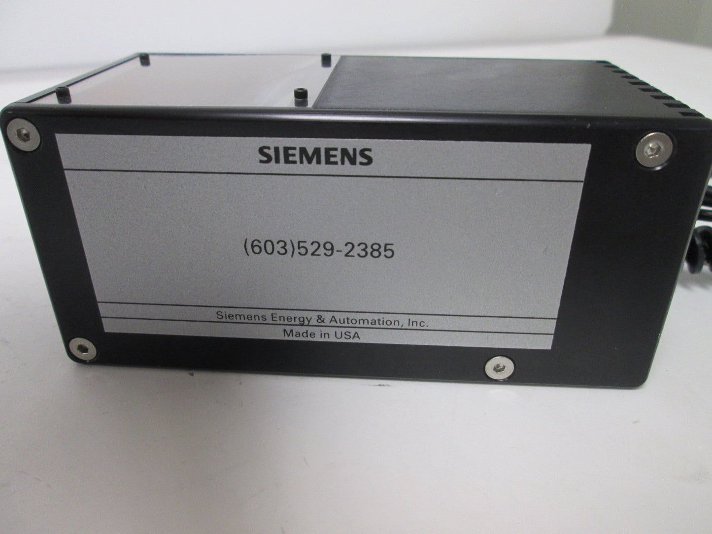 Used Nerlite SCDI-50 Diffuse Illuminator, Red Strobe, Power: 12/24VDC 400/200mA