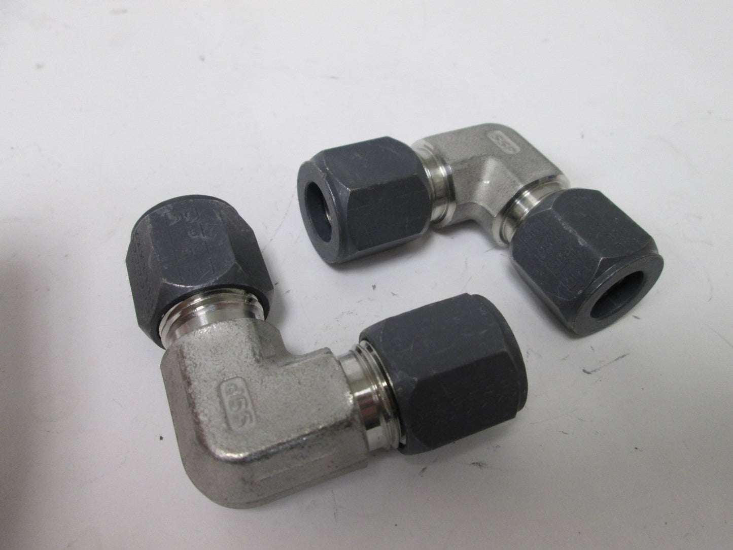 Used Lot of 2 SSP 1/2" Compression Elbows 90°, 1-Piece Ferrule, 316 Stainless Steel