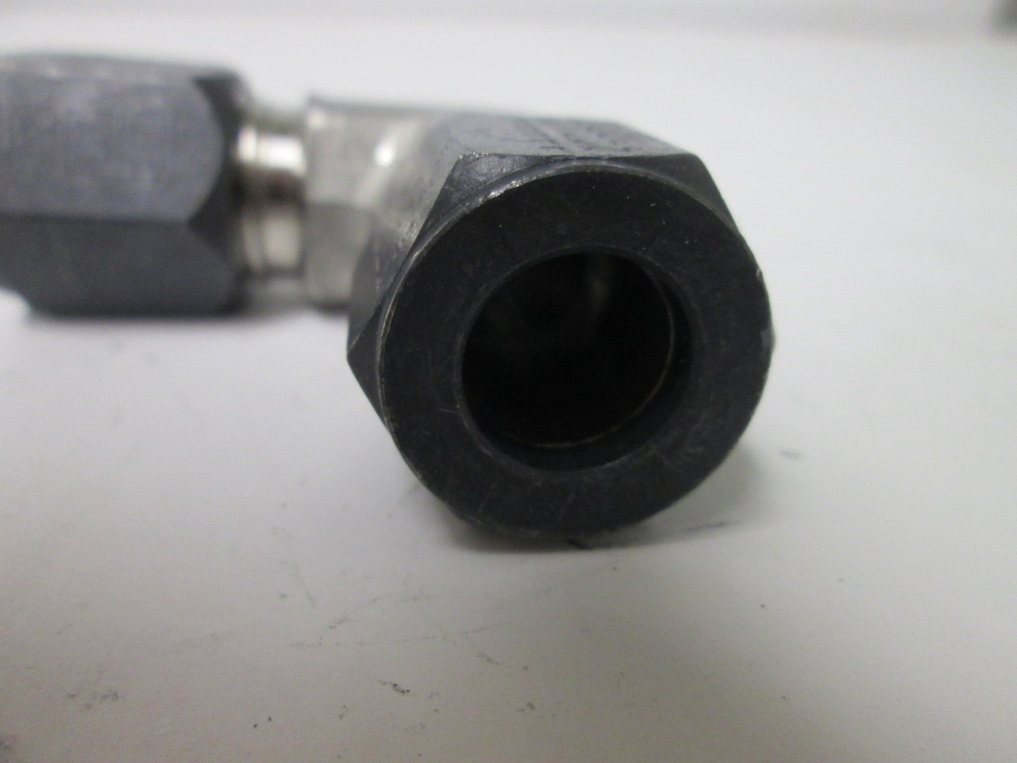 Used Lot of 2 SSP 1/2" Compression Elbows 90°, 1-Piece Ferrule, 316 Stainless Steel