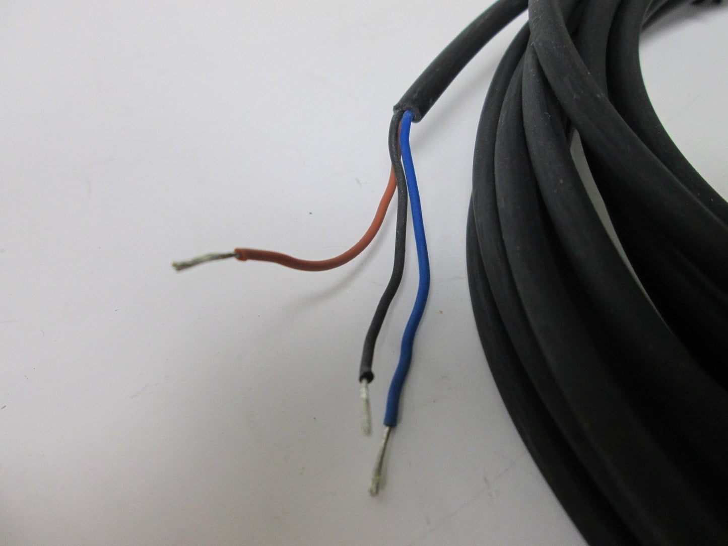 Used Lot of 2 Picofast Cordsets, Length: 5 Meters, 3-Pin to Flying Leads