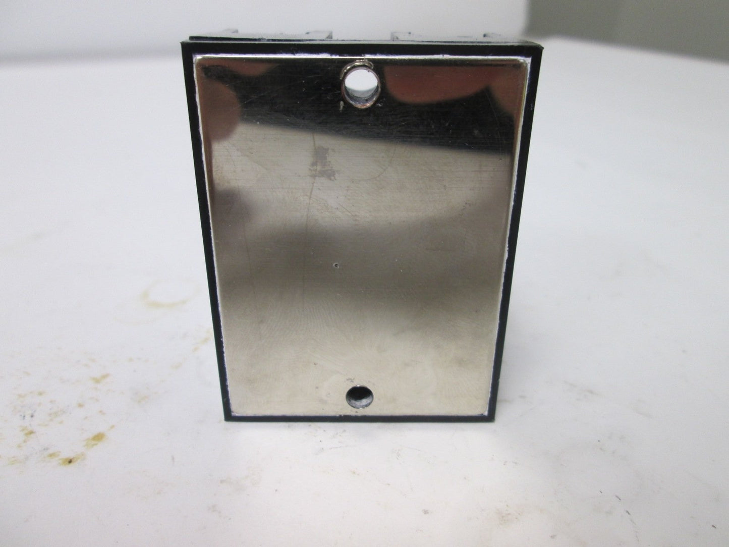 Used Idec RABN-220Z Solid State Relay, Input: 3-28VDC, Line/Load Rating: 240VAC 20A