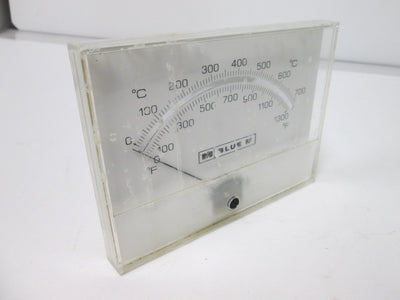 Used Blue M CO4B-4-I Temperature Display, Range: 0-1300°F (0-710°C), *Stuff on Face*