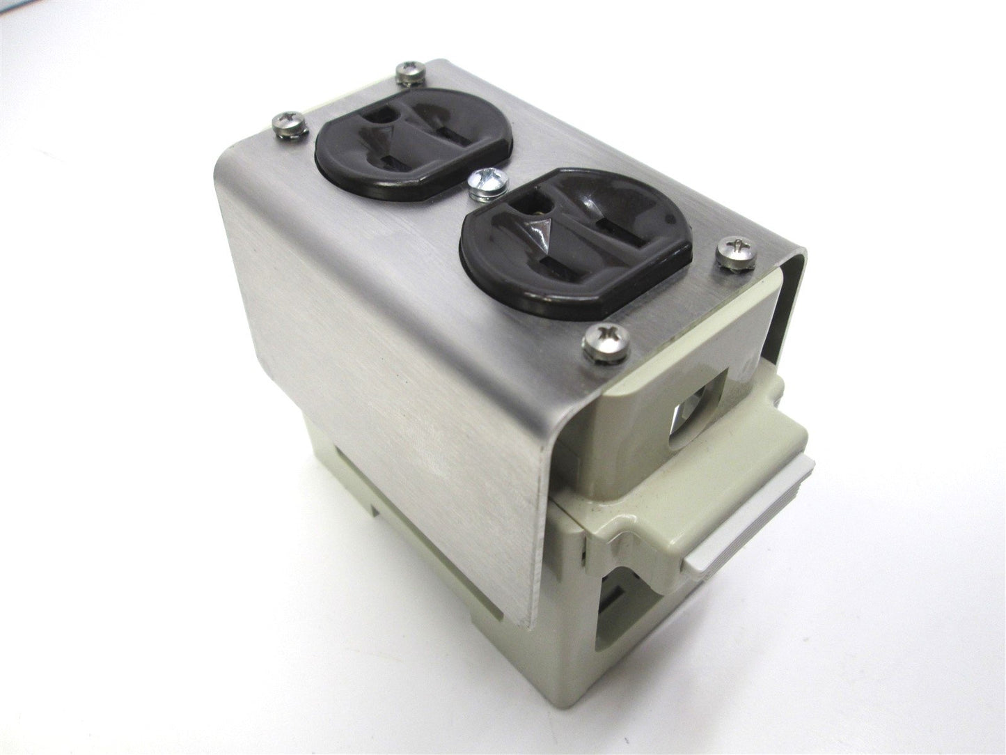 Used Mencom DP-TS Panel Interface Connector w/ Duplex Outlet, TS Housing 120VAC, DIN