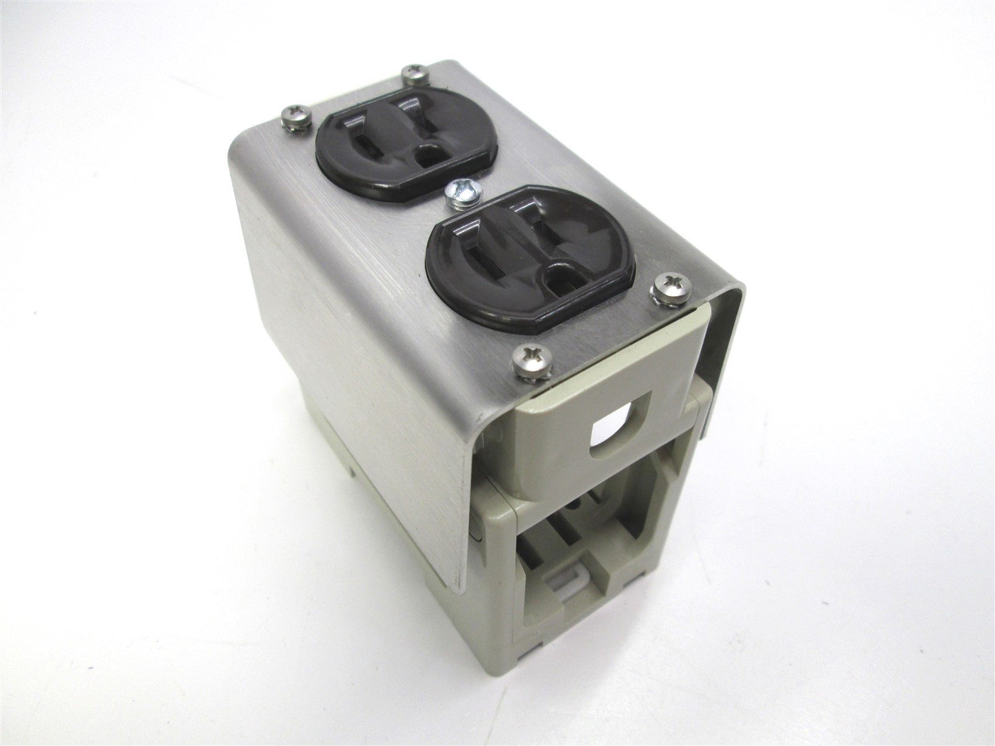 Used Mencom DP-TS Panel Interface Connector w/ Duplex Outlet, TS Housing 120VAC, DIN
