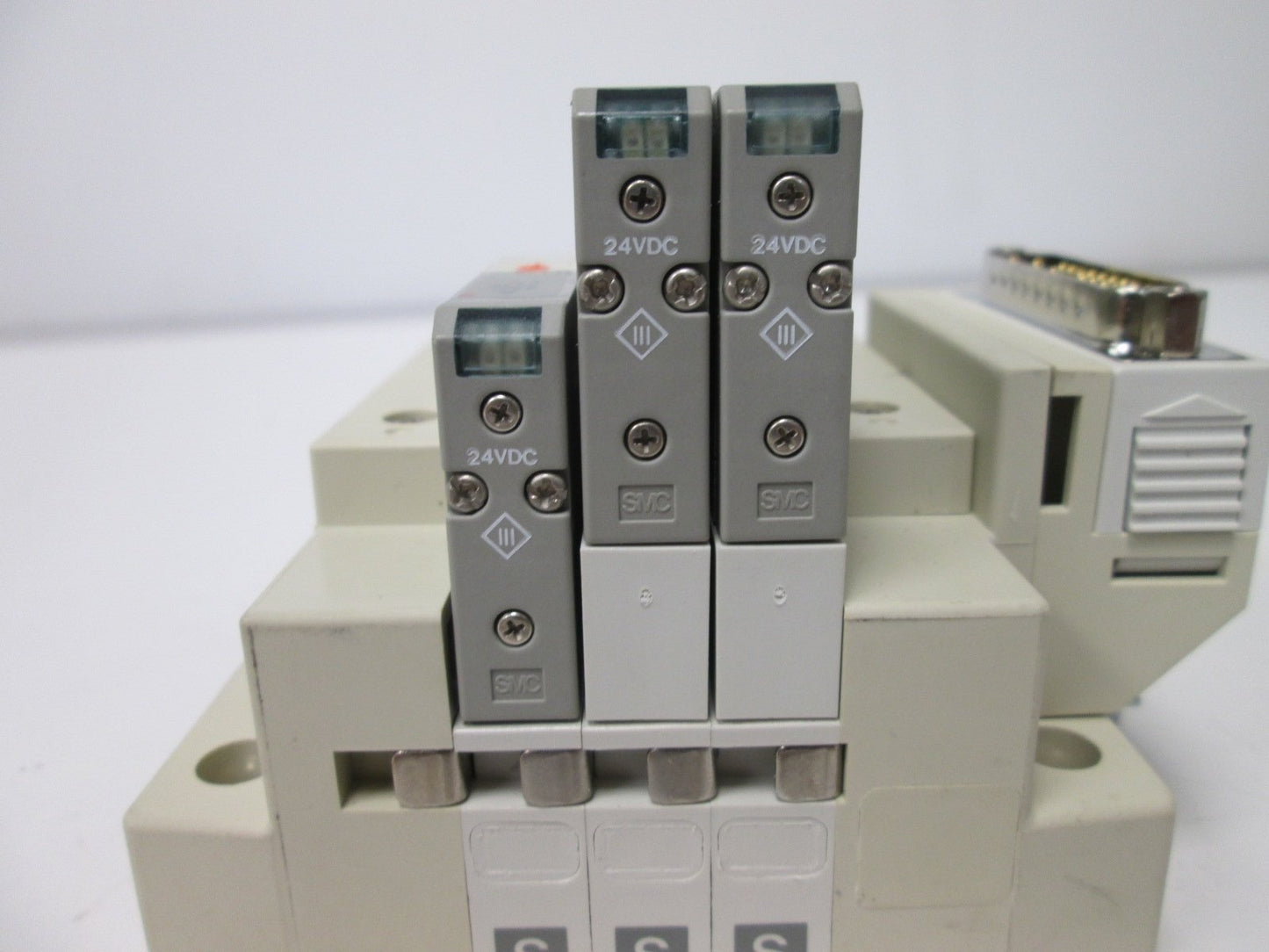 Used Bank of 3 SMC SV1100-5FU Solenoid Valves, With 2x Regulators With 150psi Gauges