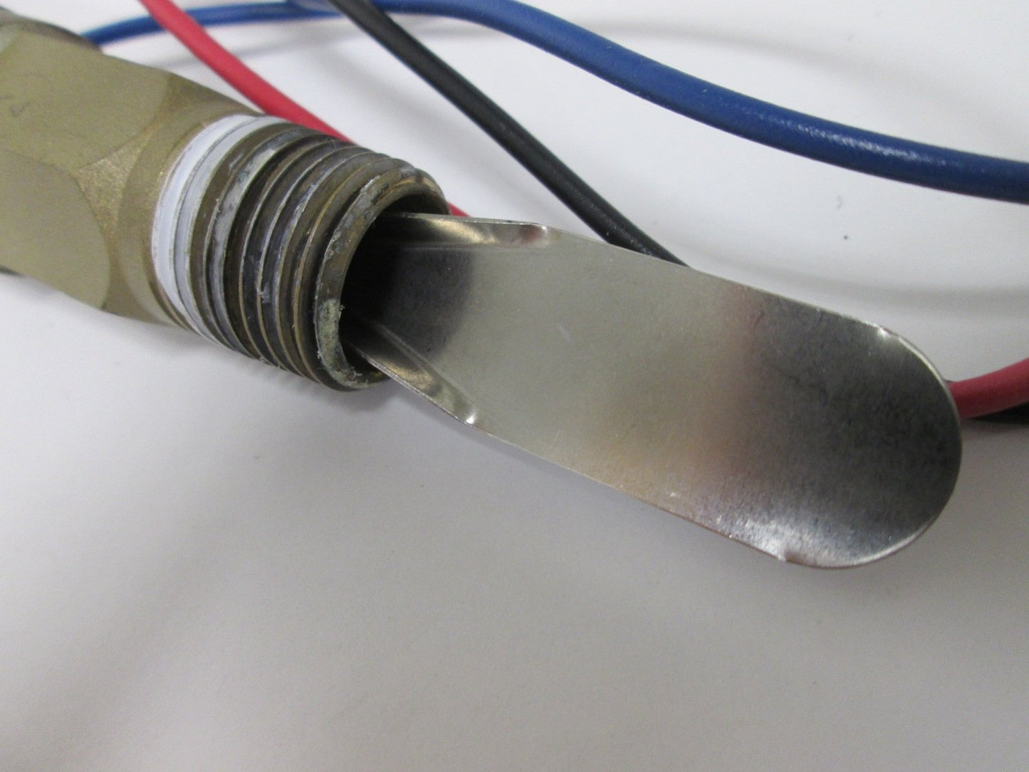 Used Flotect V6EPBBS4B Flow Switch, Without Pipe Fitting, Power: 125/250VAC 5A