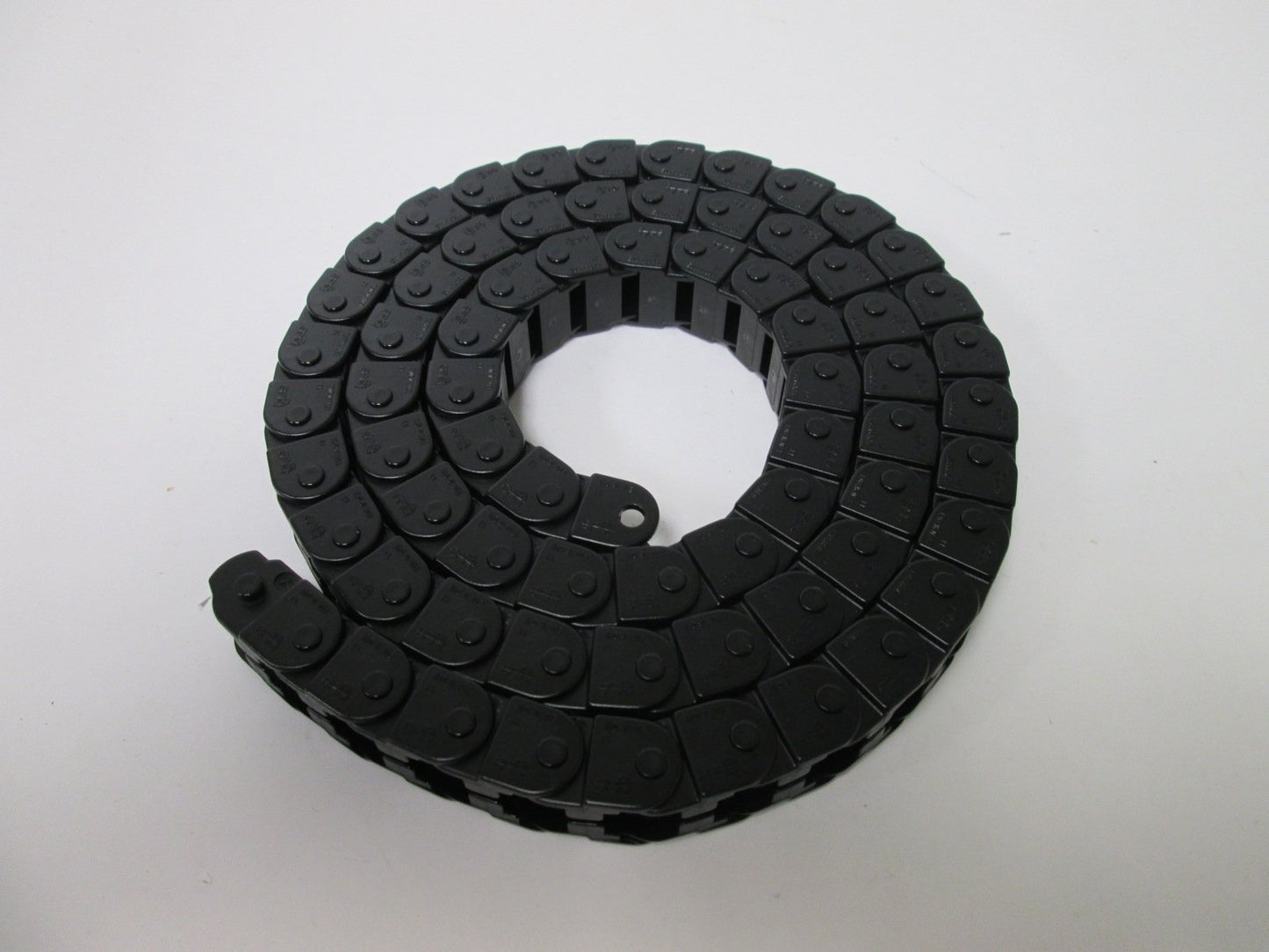 New Igus E08.16.048 Energy E-Chain Cable Carrier Conduit 56" L, 0.6" x 0.6" Inside