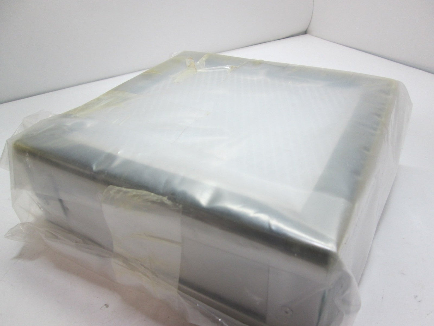 New Flanders 0-009-2-19-03-SU-13-F3-BB-2 Filter, 8" x 8", 30 CFM, 3.250 Wide