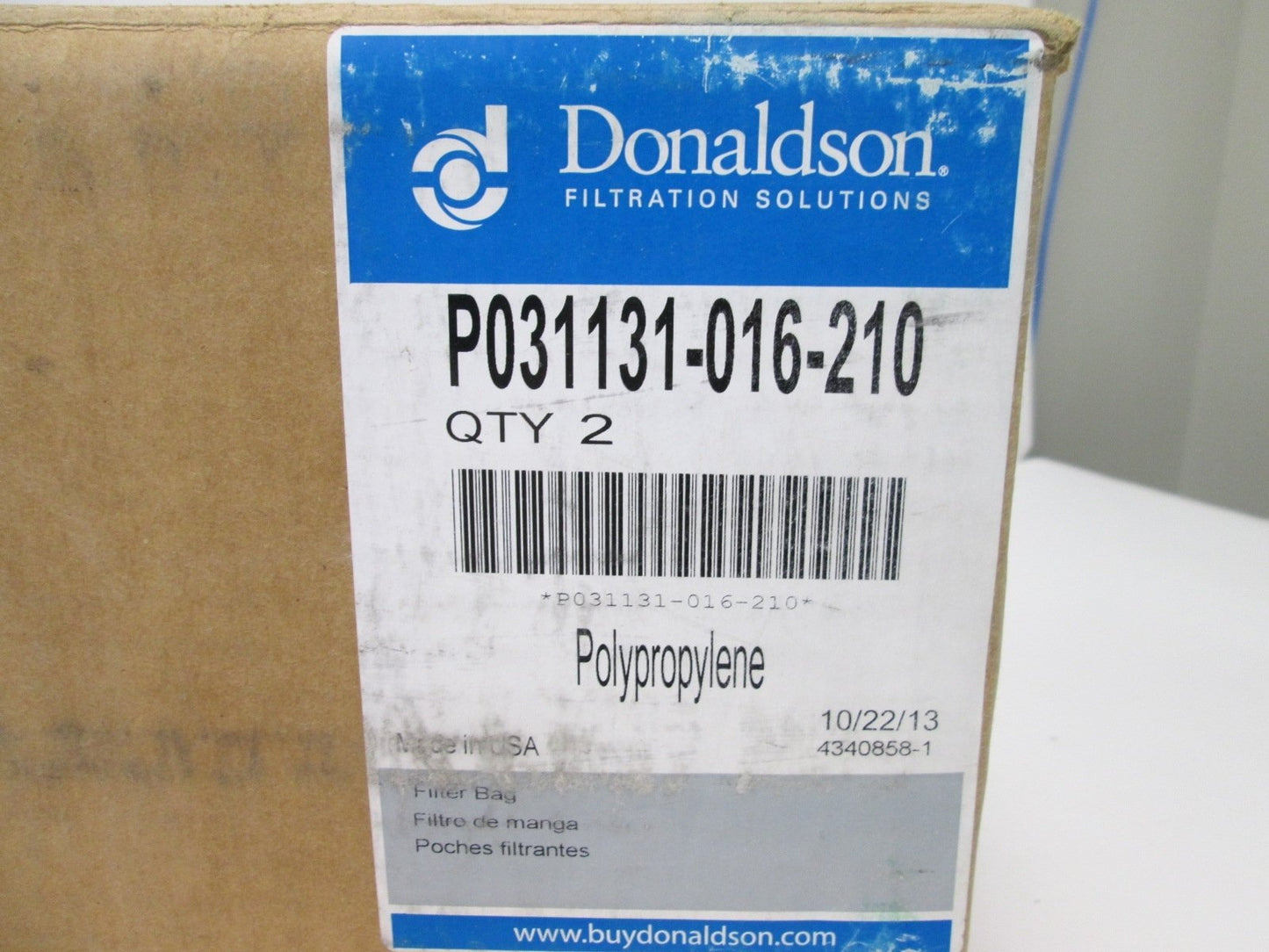 New Lot of 2 New Donaldson P031131-016-210 Polypropylene Bag Filters, 4.85"OD x 125"