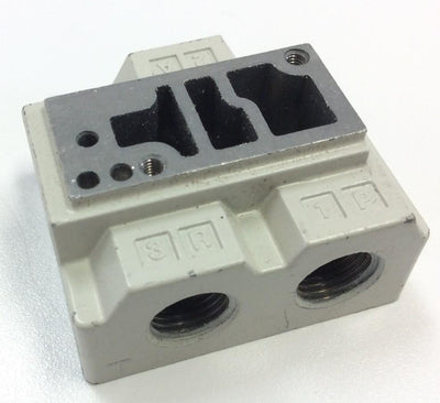 New – Open box Lot of 4 SMC VQZ200-S-01T Valve Pneumatic Subplate Bracket 3 Port 1/8" NPT