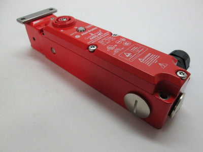 Used Allen Bradley 440G-MT Guard Locking Solenoid Switch,24VAC/VDC,2-N0/2-NC Contacts