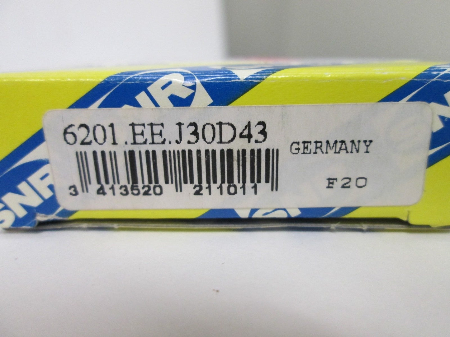 New Lot of 4 New SNR 6201.EE.J30D43 Bearings, OD: 32mm, ID: 12mm, Thickness: 10mm