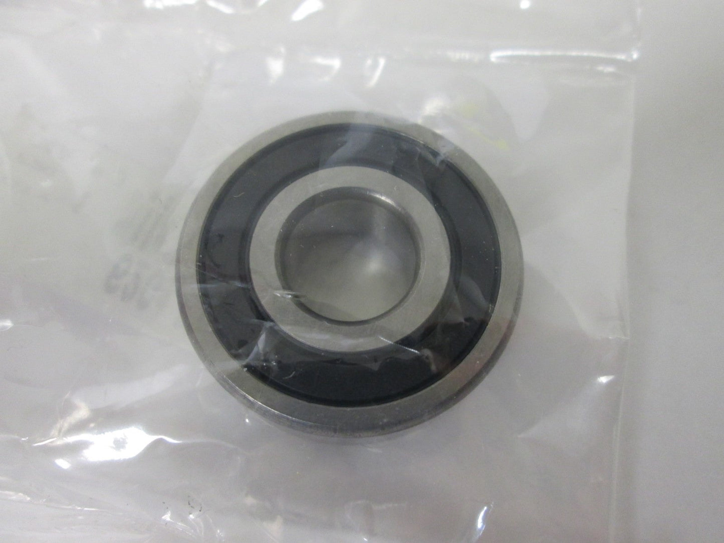 New Lot of 4 New SNR 6201.EE.J30D43 Bearings, OD: 32mm, ID: 12mm, Thickness: 10mm