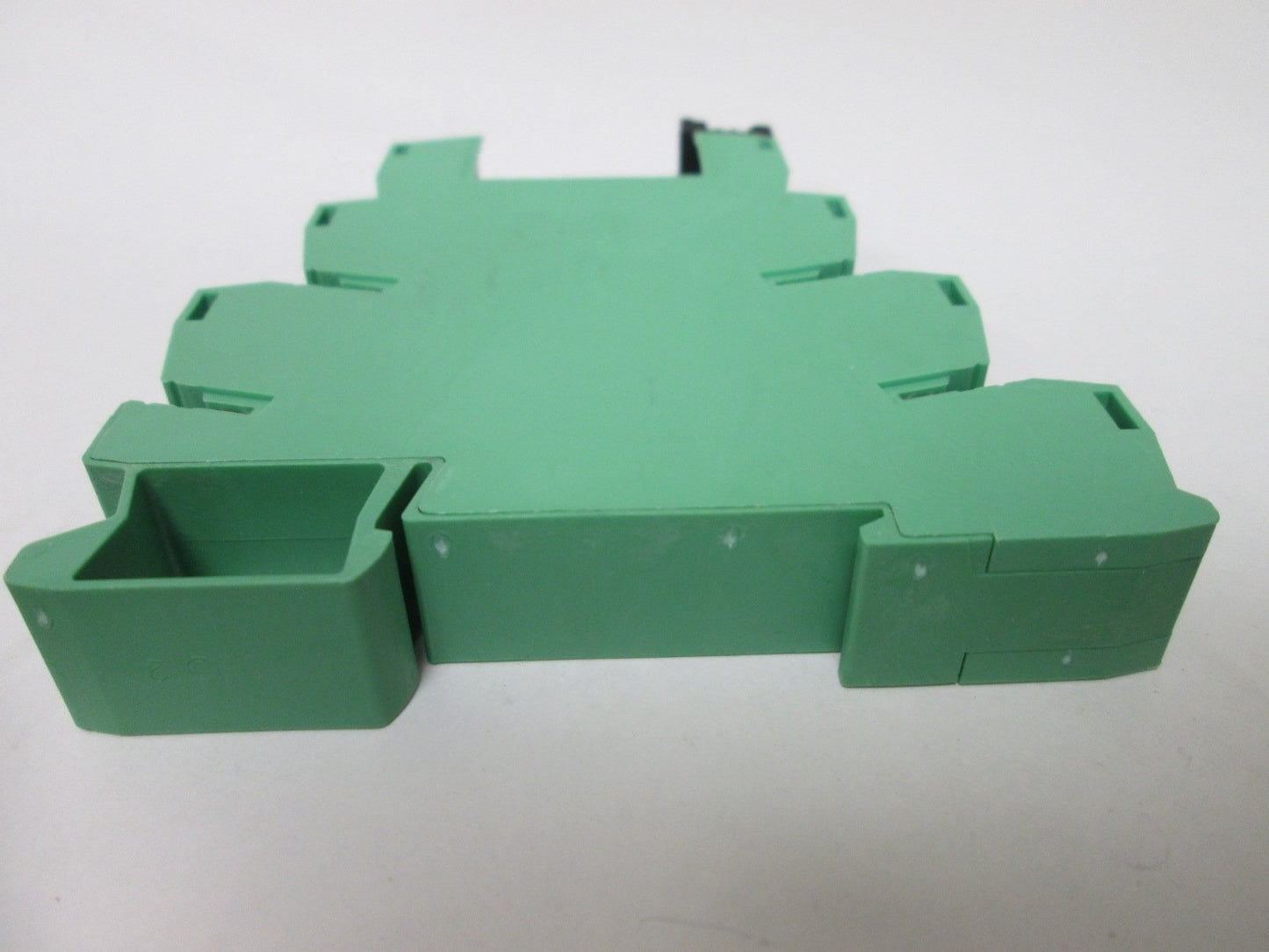 Used Lot of 3 Phoenix Contact PLC-BSC-24UC/21-21 Relay Sockets, Coil Rating: 24VDC