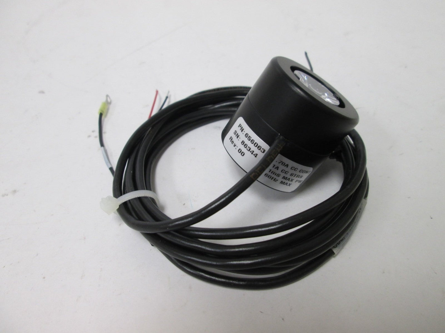 Used Nerlite S-20 Spot Light, Color: White, Continuous: 0.7A, Strobe: 1A