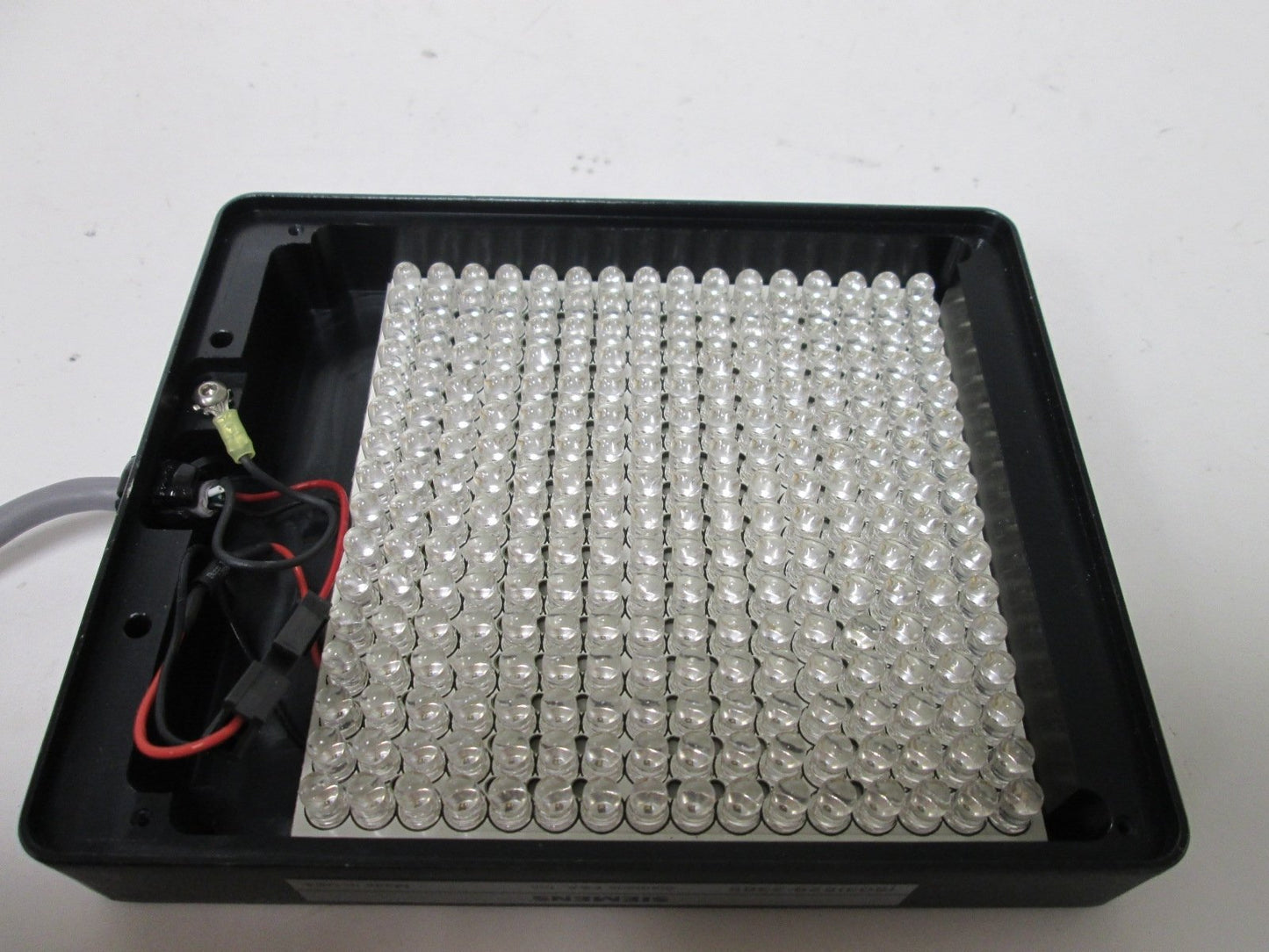 Used Siemens 652225 LED Light, Missing Cover, Light Area: 4" x 4", Power: 24VDC 13A