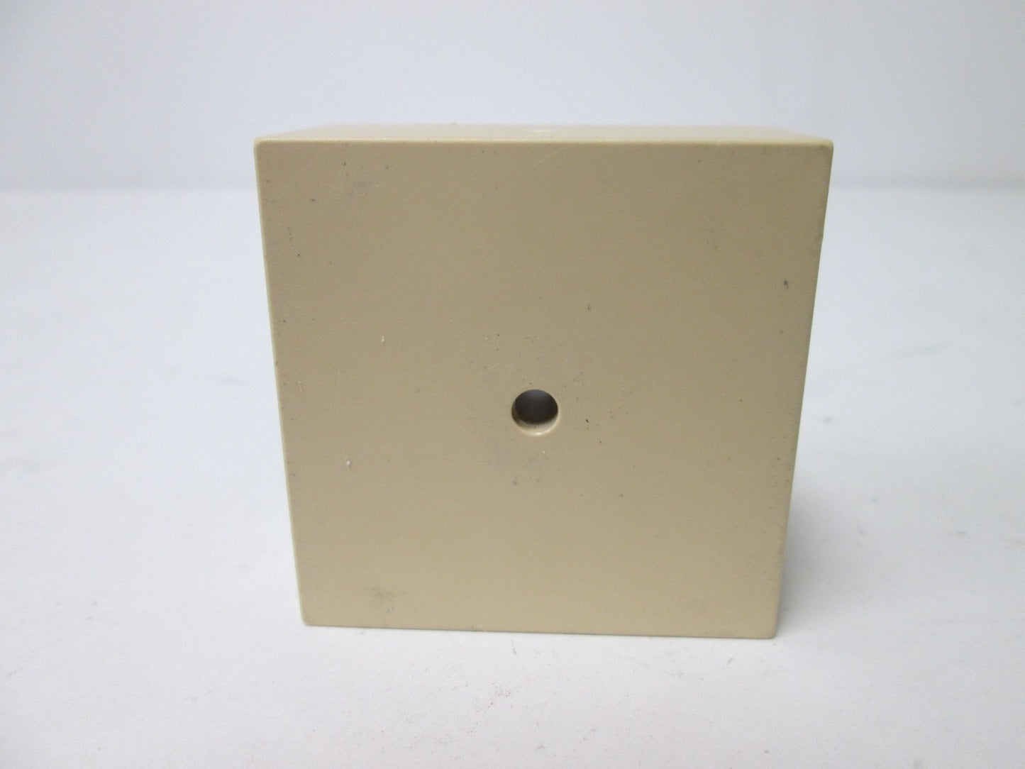 Used Agastat VTM3ADD Timing Module, Range: 3-60 Sec, Input: 120VAC, Load: 1A