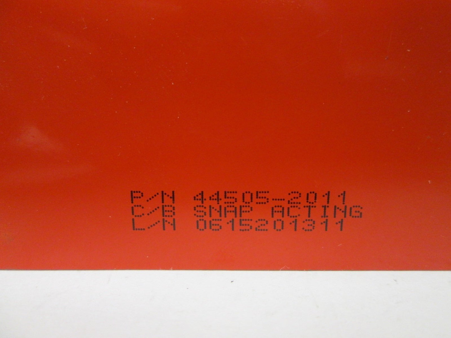 Used Sti 44505-2011 Limit Switch, Snap Acting Contacts: 1 N/O and 1 N/C, 240V 3A
