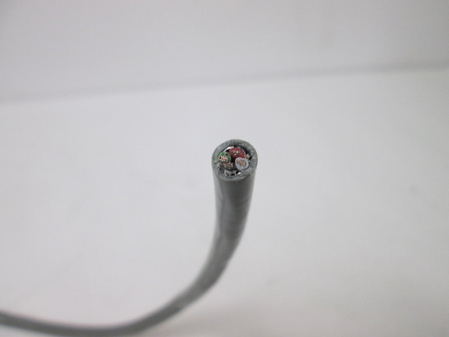 Used Sti 44505-2011 Limit Switch, Snap Acting Contacts: 1 N/O and 1 N/C, 240V 3A