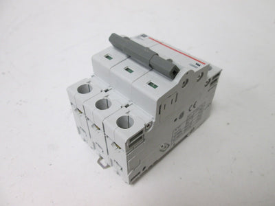 Used Cutler Hammer WMS3C07 Circuit Breaker, 3-Pole, Rating: 415VAC 7A, DIN Rail Mount