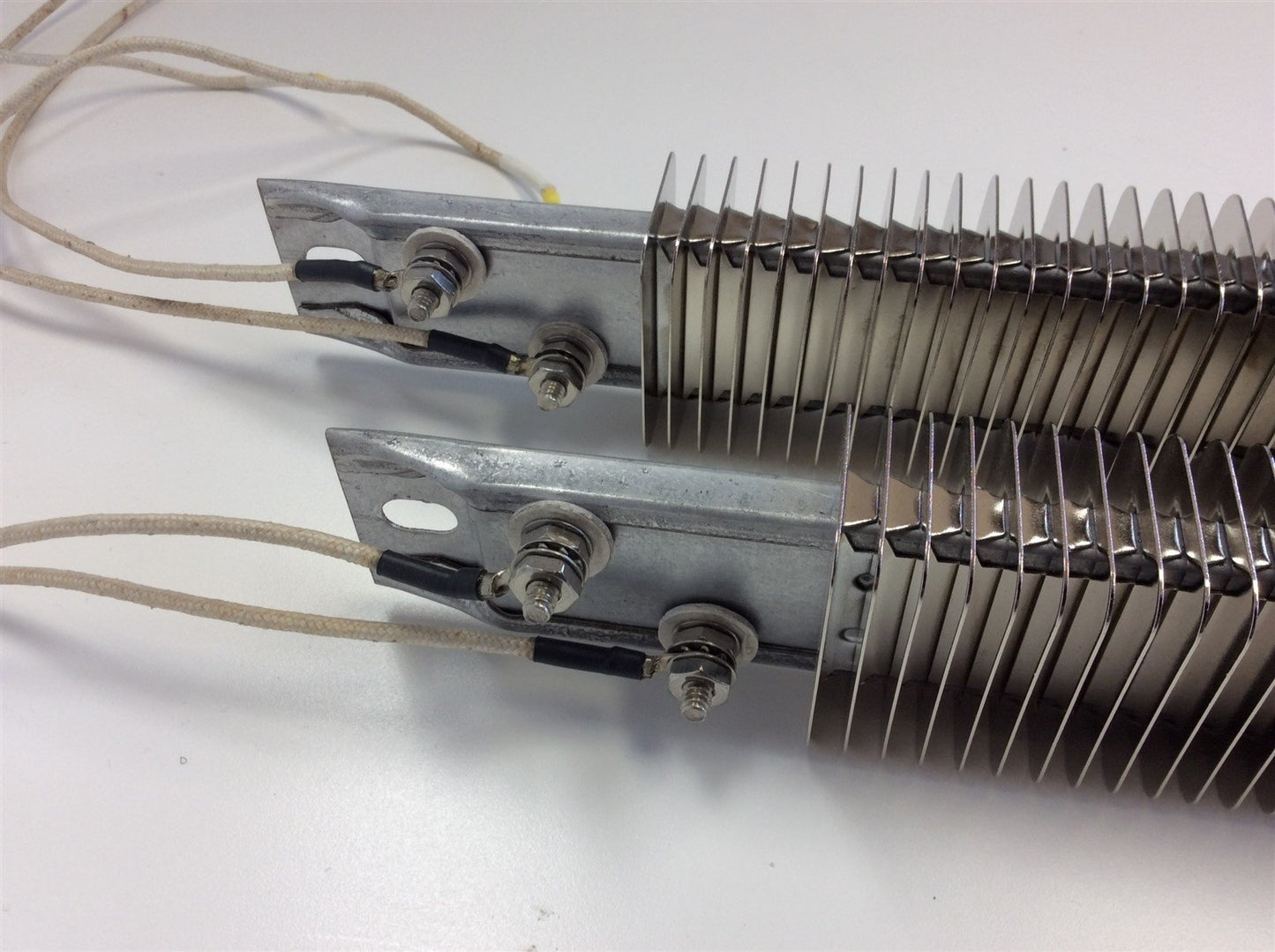 Used Lot of 2 Watlow SGA1J21AW4 Finned Strip Heaters 240VAC AC 500 Watt Rating