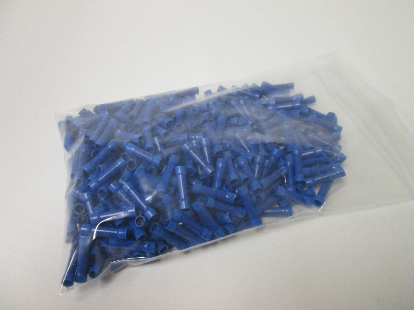 Used Lot of 430 Butt Splice Connectors, Wire Size: 16-14AWG, Color: Blue