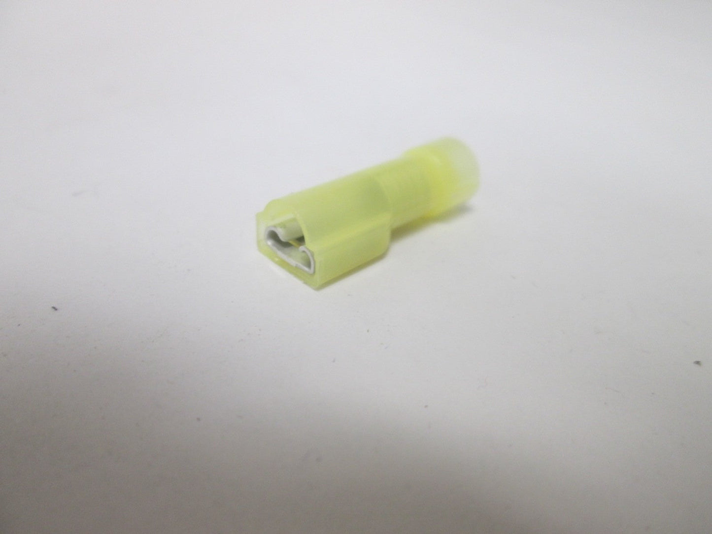 Used Lot of 615 Elecdirect CFR4NC-250FM Female Disconnects, Wire Size: 12-10AWG