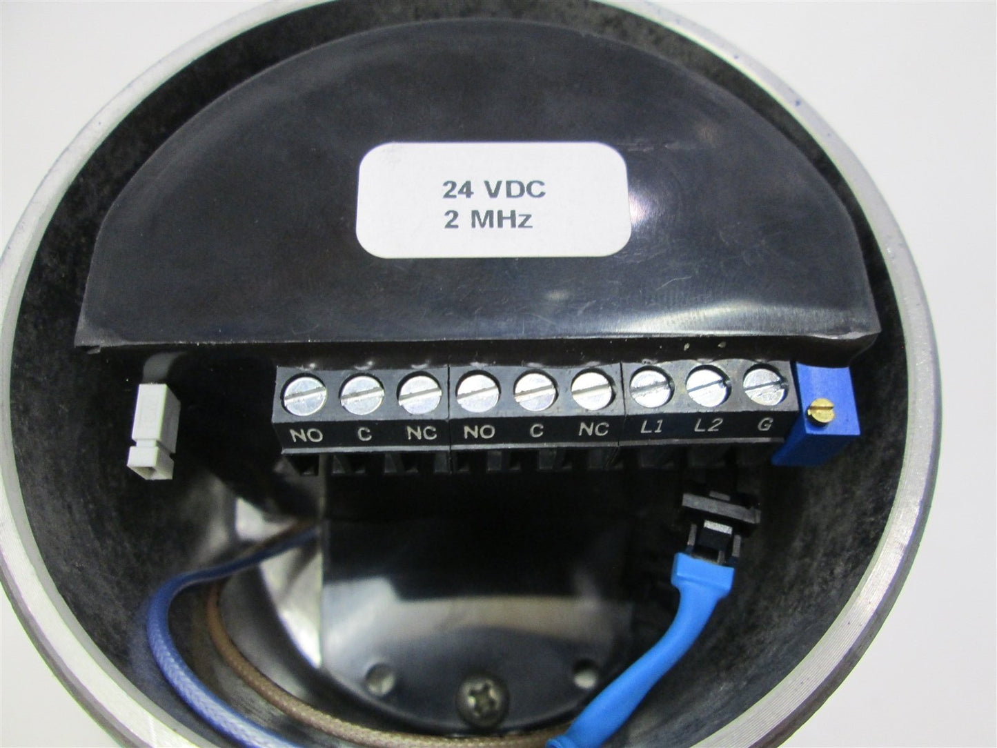 New – Open box Wika TR10 Measurement Specialties Temperature Detector RTD 24V DC 2MHz 10A DPDT