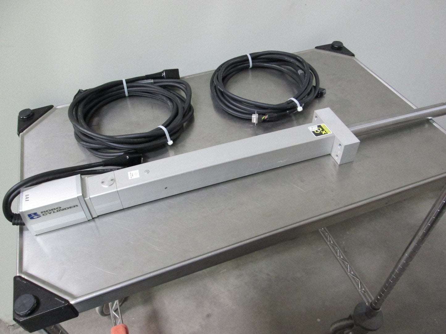 Used IAI Intelligent RC-RSA-M-300-M-B-FT-EU Electric Actuator Cylinder 300mm Stroke