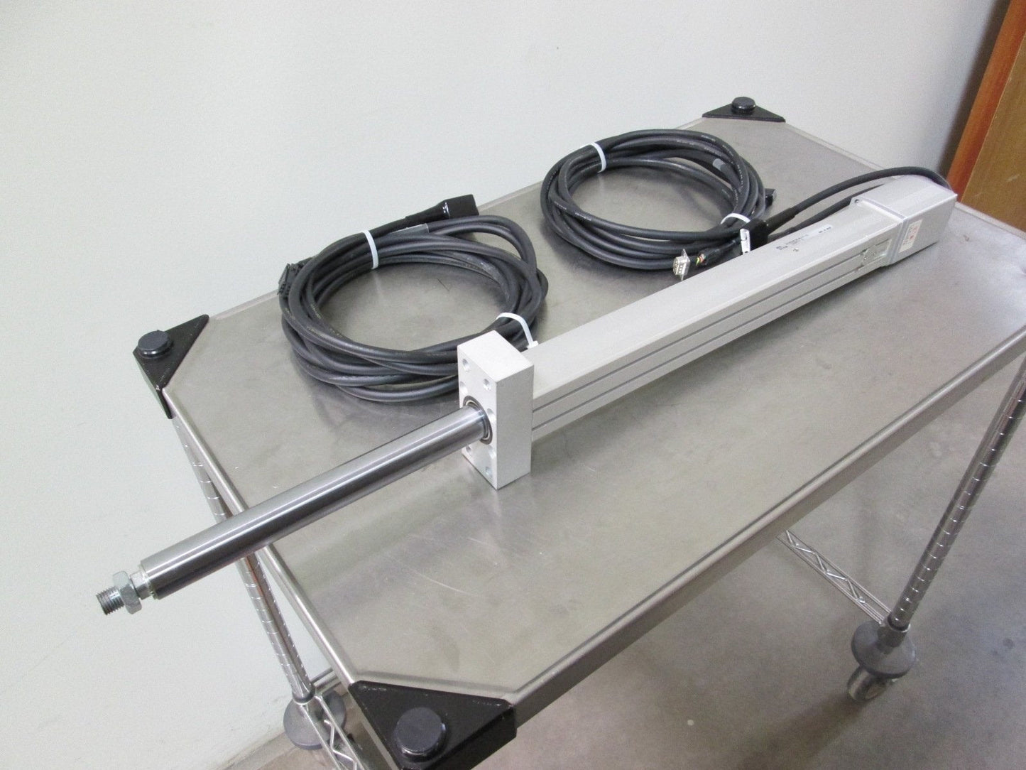 Used IAI Intelligent RC-RSA-M-300-M-B-FT-EU Electric Actuator Cylinder 300mm Stroke