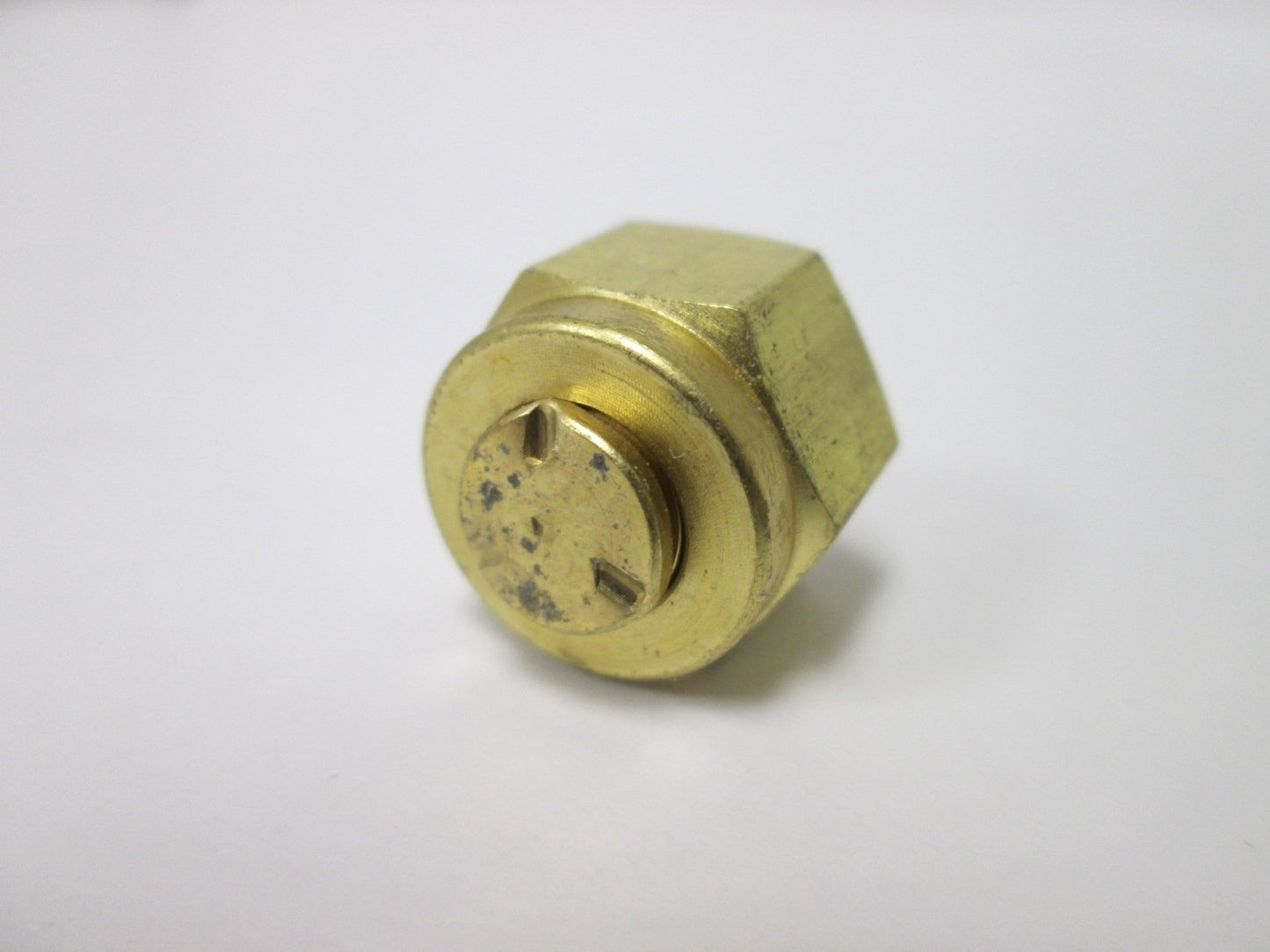 New Lot of 37 Plugs, Size: 3/8", Material: Brass, For Duolok Tube Fittings