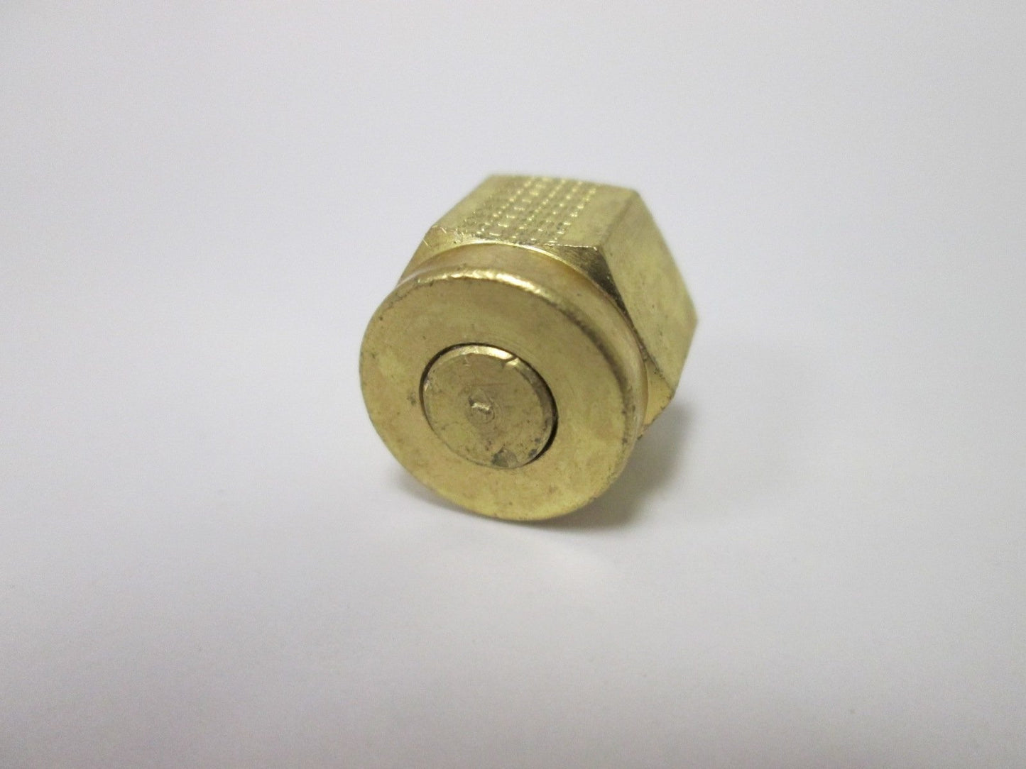 New Lot of 69 Plugs, Size: 1/4", Material: Brass, For Duolok Tube Fittings