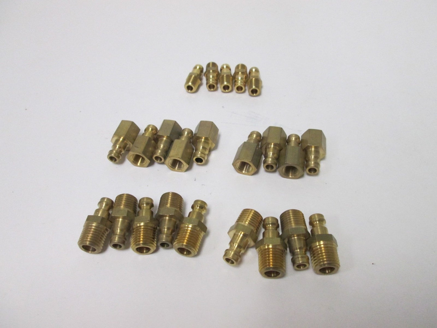 Used Lot of Quick-Disconnect Tube Plugs, Connections: 1/4" NPT 1/8" NPT 10-32 UNF