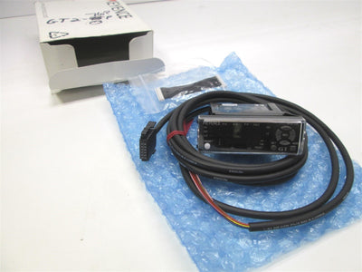 New Keyence GT2-76P Digital Contact Sensor Amplifier Panel Mount PNP 10-30VDC
