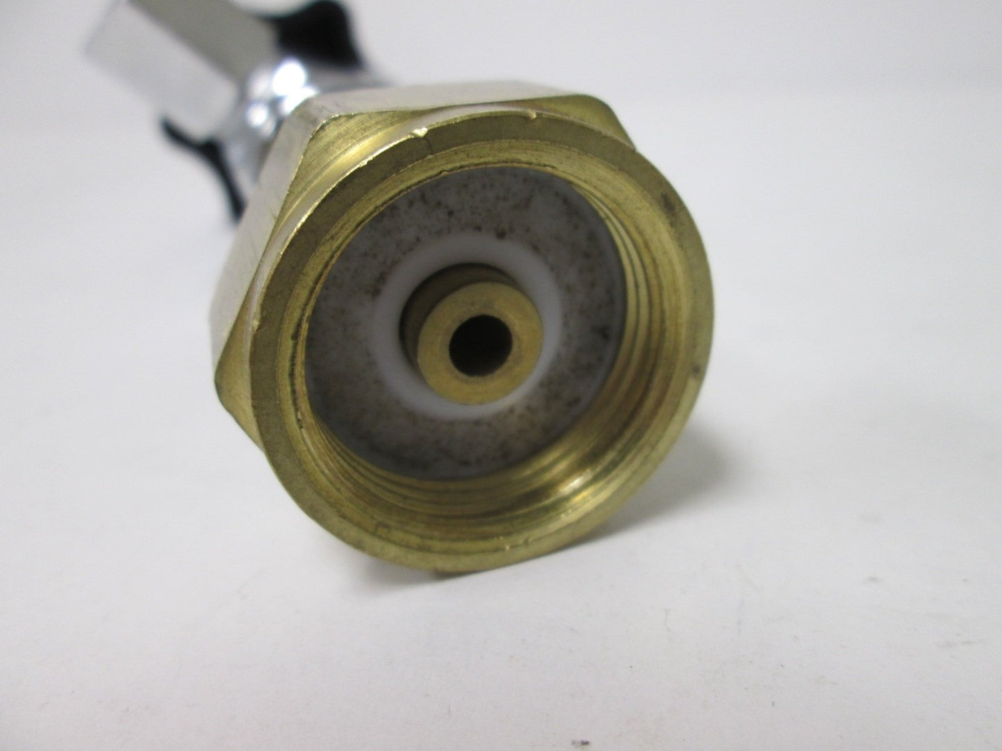 Used Advanced MV5700660 Manual Control Valve, Connections: 1/4" NPT and 3/4" NPT