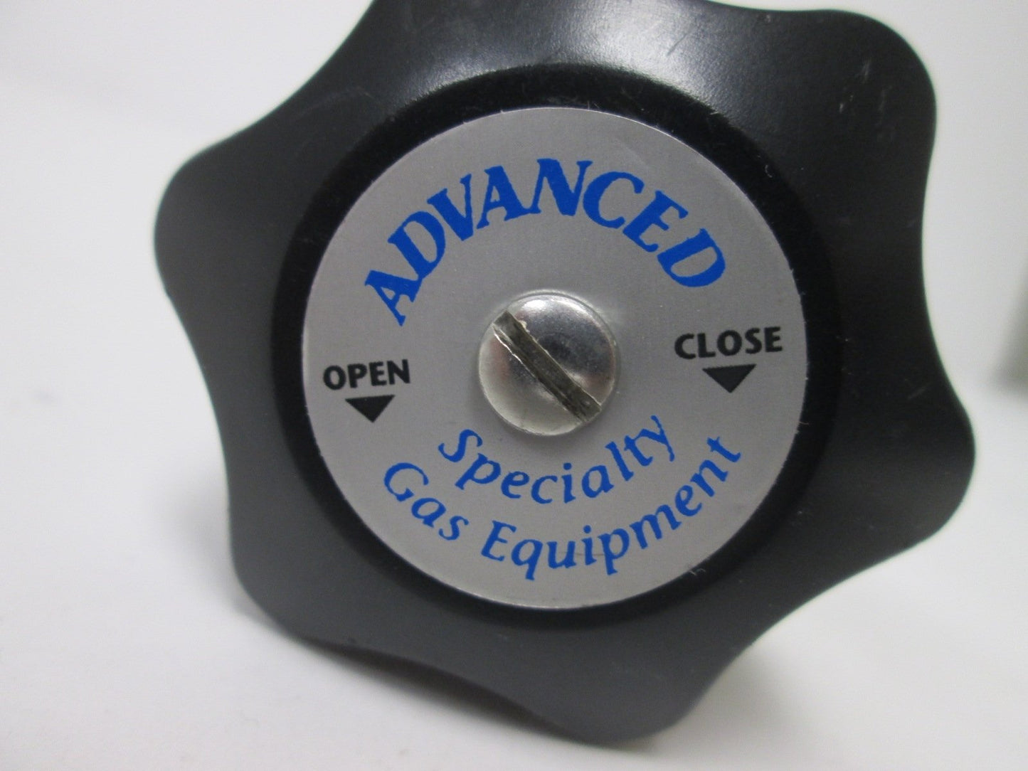 Used Advanced MV5700660 Manual Control Valve, Connections: 1/4" NPT and 3/4" NPT