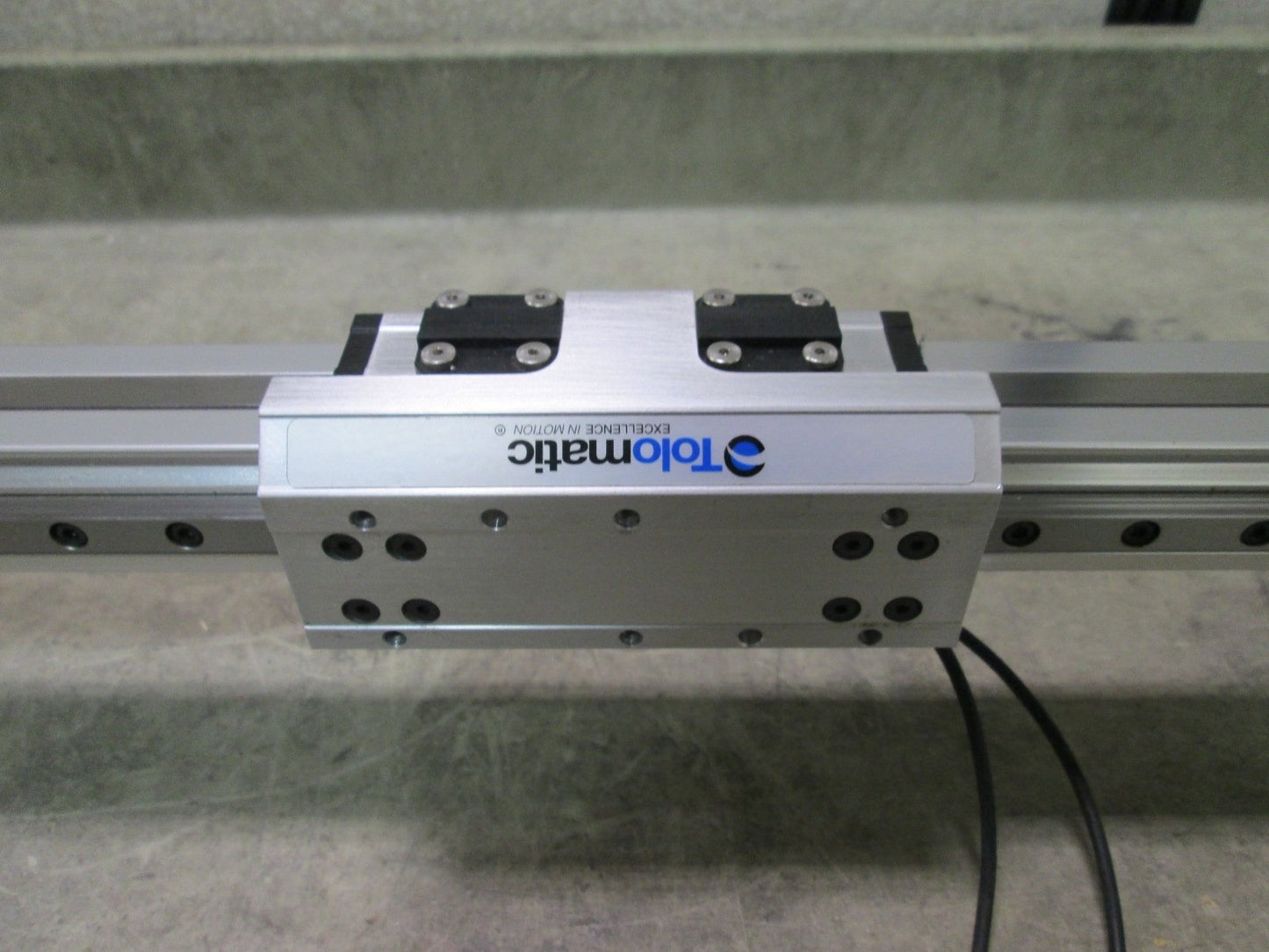 Used Tolomatic MXP16P NP SK70 FM2 TK2 Rodless Pneumatic Cylinder, Stroke: 70", *Leak*