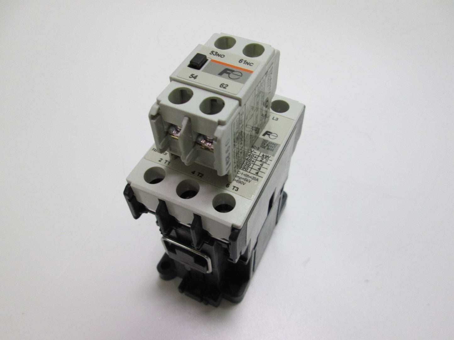 Used Fuji Electric SC-E02 3 Pole General Purpose Contactor 200-240VAC Coil DIN Mount