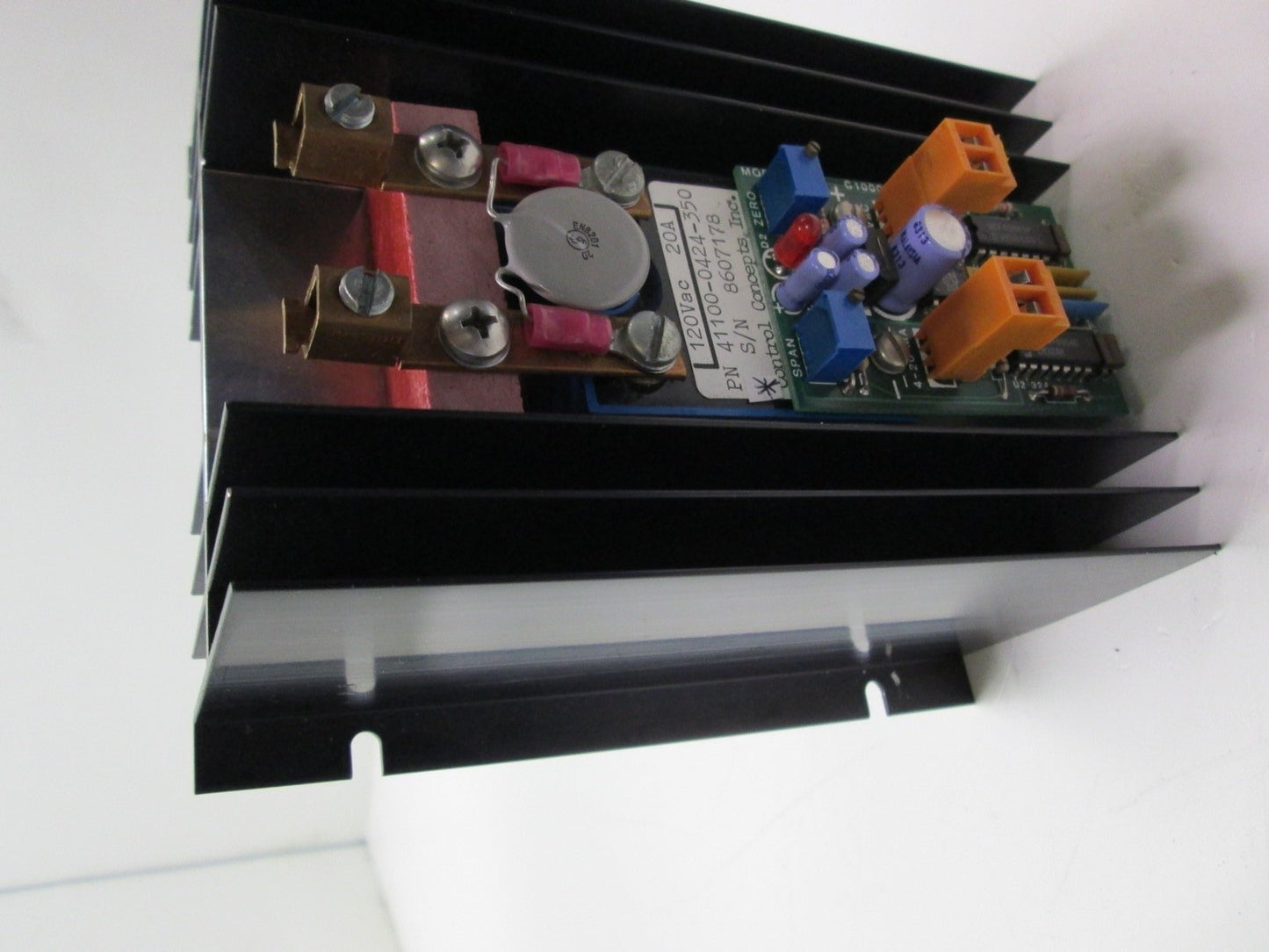 Used Control Concepts 41100-0424-350 SCR Power Controller 120VAC AC 20 A Panel Mount
