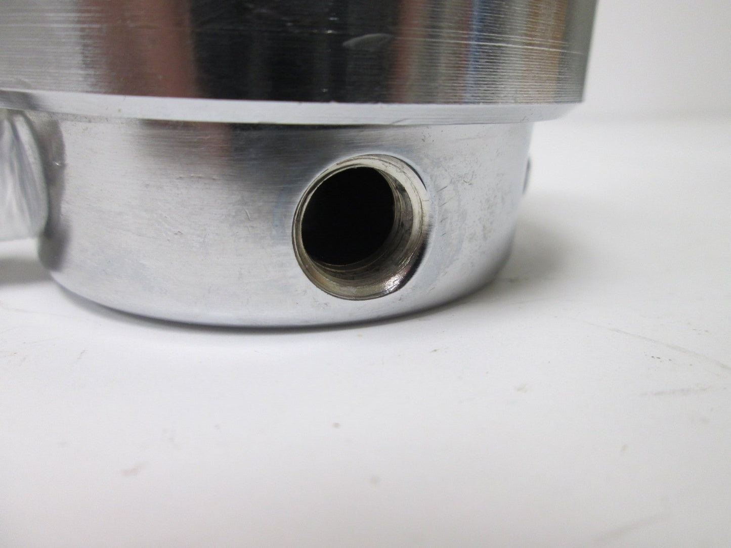 Used OSC HPL270C High Purity Compressed Gas Regulator, Max Inlet Pressure 350psig