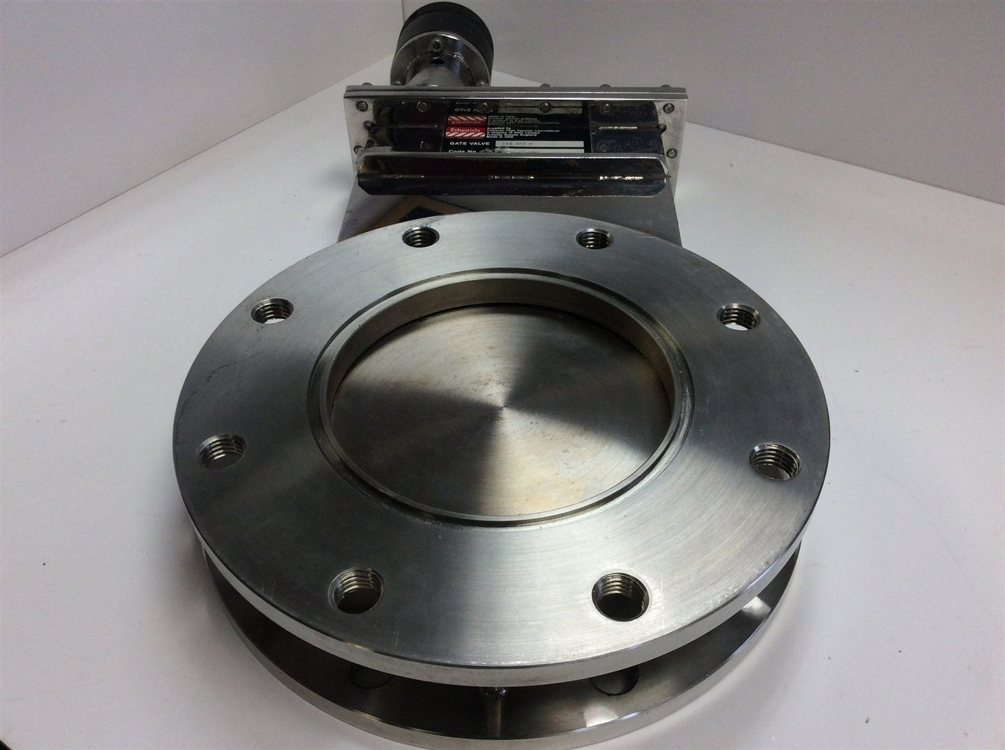 Used Edwards High Vacuum International GVA 060 M Manual Gate Valve 11.00" OD 6.00" ID